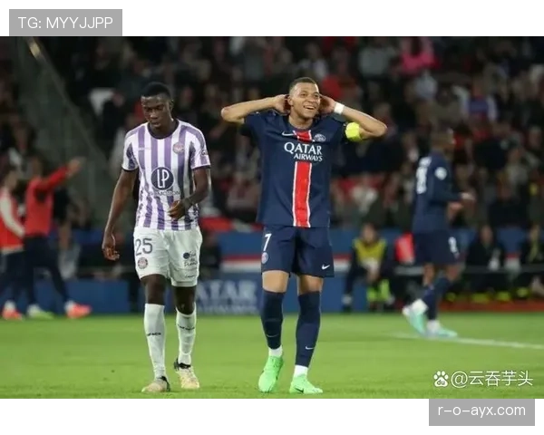 巴黎圣日耳曼核心球员姆巴佩闪耀赛场，助球队逆转取胜
