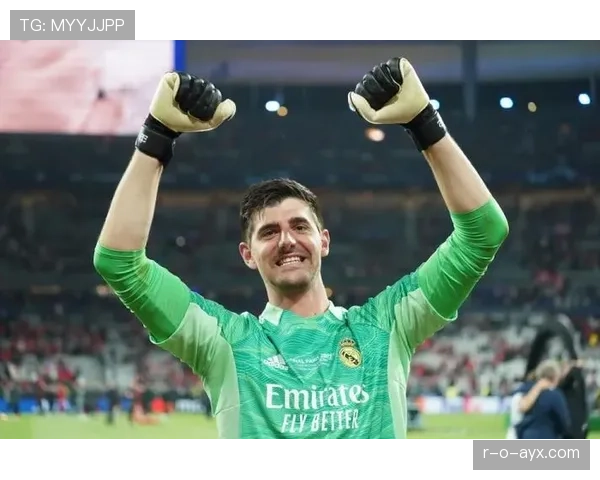 库尔图瓦荣膺FIFA最佳门将，树立守门员新标杆